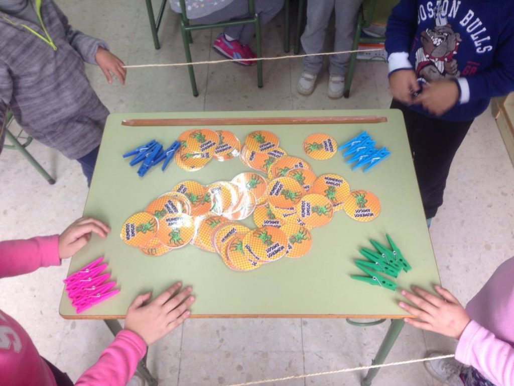 Del creador de MonsterKIt y de los cuentos para trabajar la comprensión lectora las aventuras de Tueli, nos llega esta fantástica colaboración en forma de juego de mesa para trabajar […]