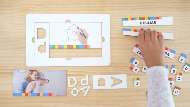 Decedario es un juego de mesa terapéutico para ayudar a la estimulación cognitiva de personas con dificultad en el lenguaje y la comunicación. Está dirigido a personas con Daño Cerebral […]