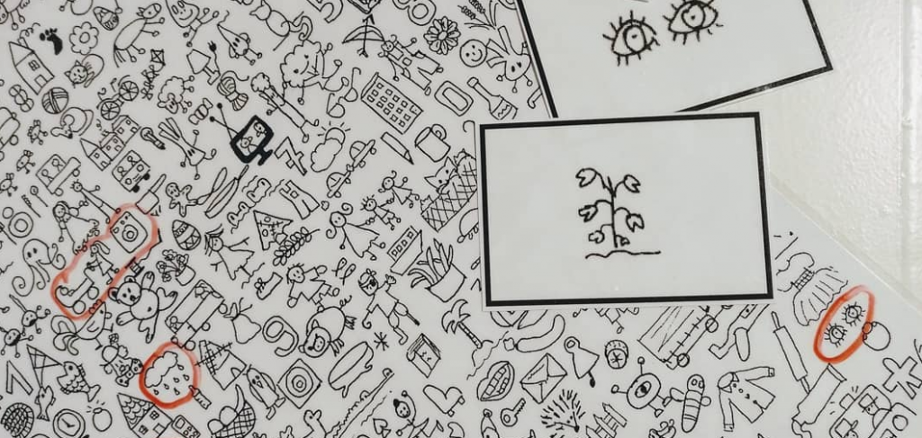 Os fichas del mosaico y el mosaico que emplee (extraído de Pinterest) para trabajar la atención y discriminación visual. Se presenta una carta y el sujeto debe buscar la imagen […]