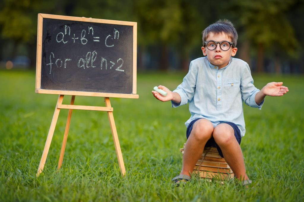Con frecuencia, las Matemáticas representan una fuente de temor para los alumnos en edad escolar, pero también para muchos adultos. ¡Un artículo de la revista francesa Sciences et Avenir revelaba recientemente que incluso los […]