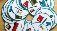 Juego para encontrar el elemento común entre distintas tarjetas con pictogramas relacionados con el colegio. A partir de estos juegos, trabajamos la discriminación visual, la concentración, los reflejos y el […]