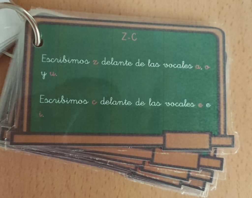 @pilimestraal nos manda estas pizarras ortográficas ??‍? para que los peques que lo necesiten, este fantástico recurso manipulativo las puedan llevar en sus mochilas y echar un vistazo ? cuando […]