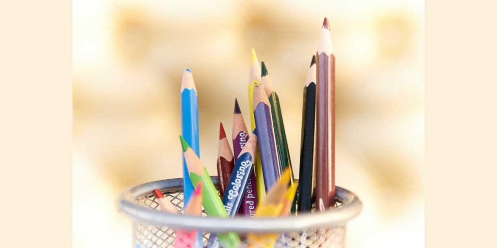 La vuelta al cole está cerca y llega el momento de ver que necesita nuestro hijo o hija para el nuevo curso. El material escolar se puede encontrar en multitud […]