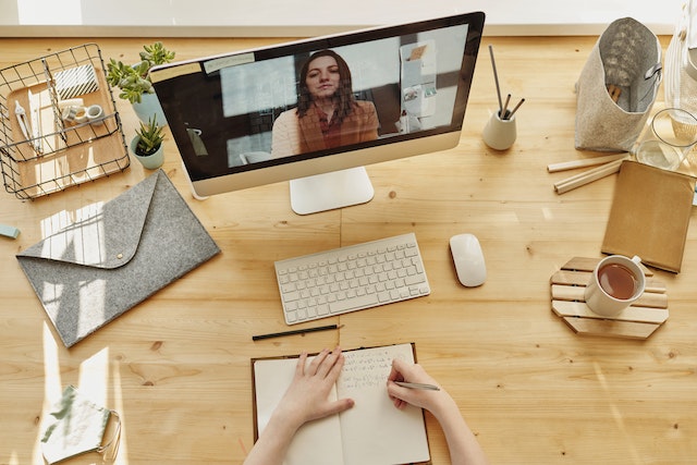 La educación se ha convertido en un componente fundamental del desarrollo personal y profesional en el entorno actual de mayor conectividad. Las plataformas de educación en línea se han convertido […]
