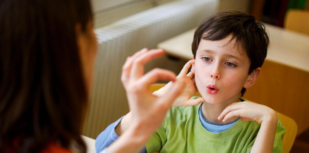 La logopedia es una disciplina que se ocupa del estudio, prevención, evaluación, diagnóstico y tratamiento de los trastornos de la comunicación humana. Estos trastornos pueden estar relacionados con el habla, […]