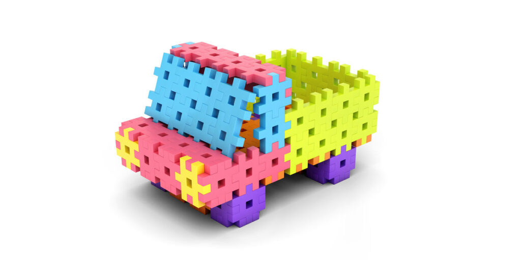 En la era de la tecnología y la innovación sigue habiendo juguetes desconectados y alejados de las pantallas que pueden convertirse en herramientas esenciales en el proceso de aprendizaje. Uno […]