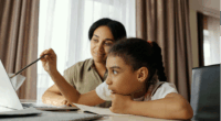 Muchos padres, tutores y docentes que trabajan desde casa necesitan instalar Microsoft Officepara preparar clases, ayudar a los niños con las tareas escolares o realizar sus propias tareaslaborales. Pero ¿qué […]